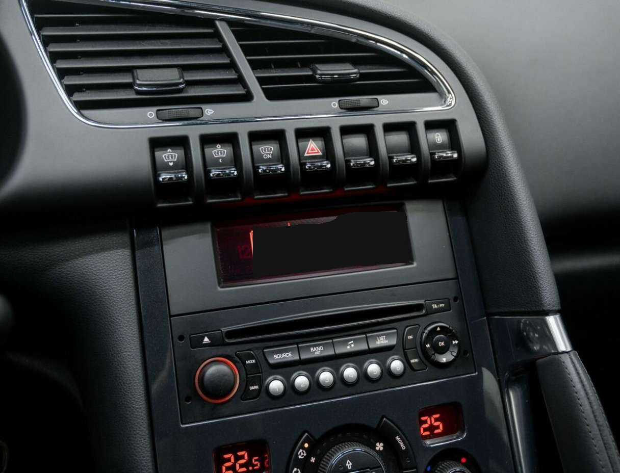 Купить Peugeot 3008, 2012, 143 593 км, фото №20