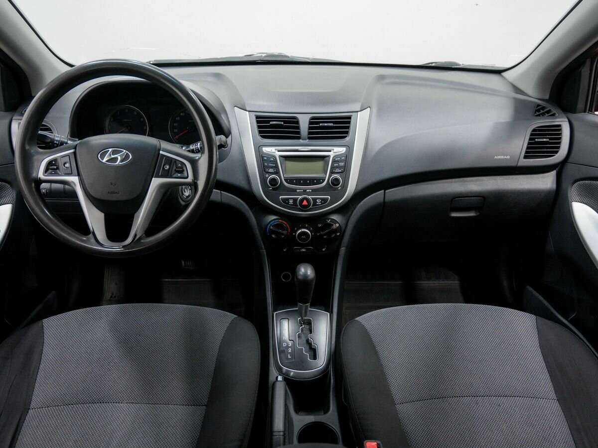 Купить Hyundai Solaris, 2012, 263 000 км, фото №9