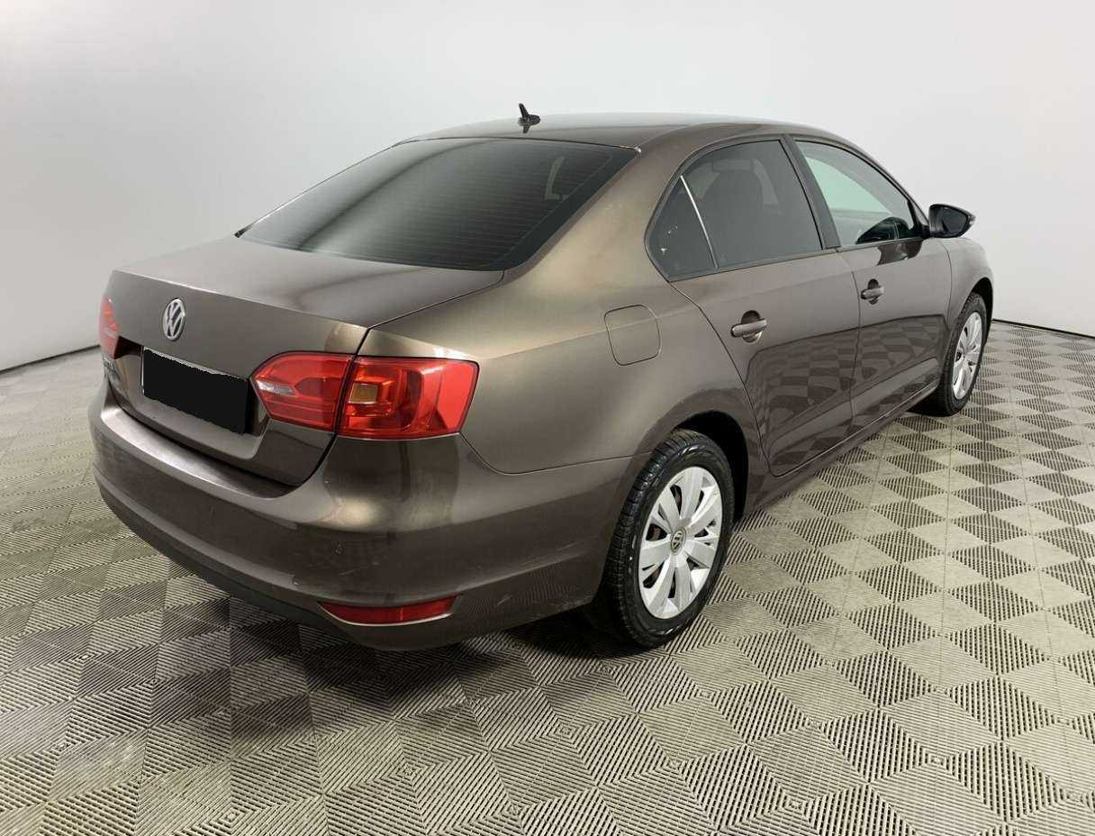 Купить Volkswagen Jetta, 2013, 222 783 км, фото №5
