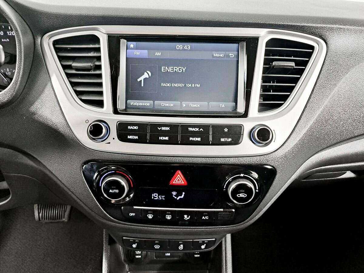 Купить Hyundai Solaris, 2019, 52 907 км, фото №13