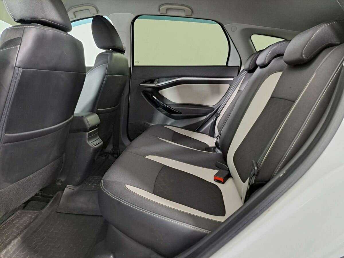 Купить Lada (ВАЗ) Vesta SW Cross, 2018, 98 000 км, фото №10