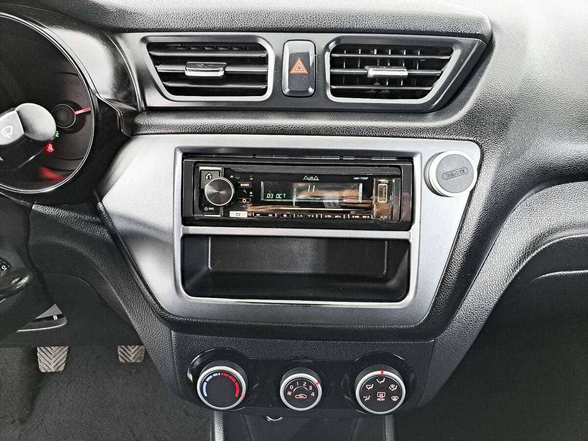 Купить Kia Rio, 2016, 119 300 км, фото №13