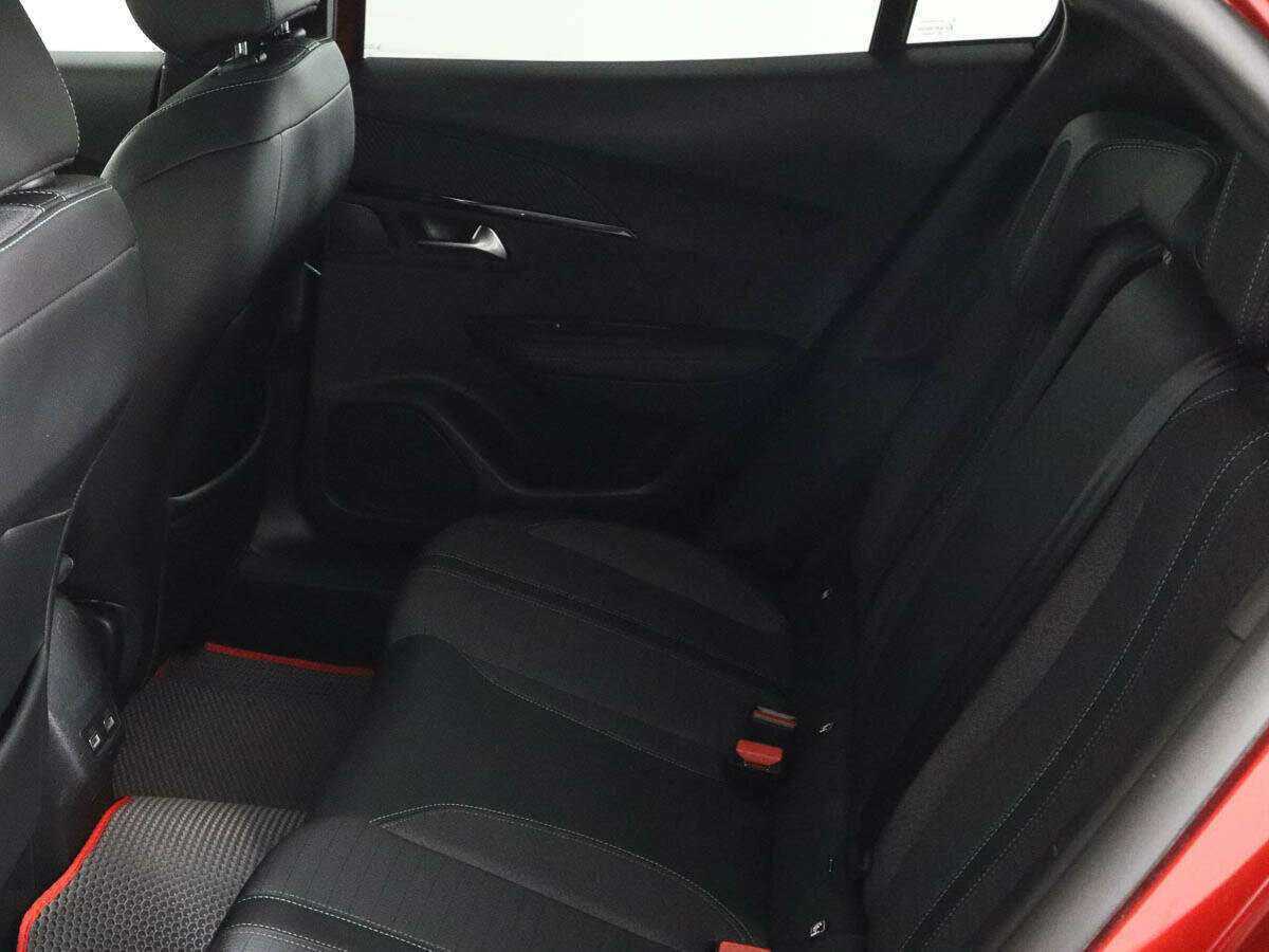 Купить Peugeot 2008 8AT, 2021, 52 963 км, фото №9