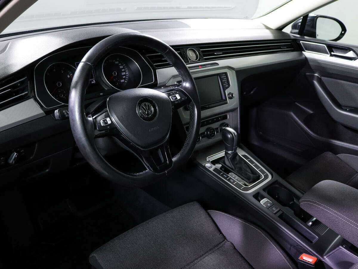 Купить Volkswagen Passat, 2015, 77 500 км, фото №14