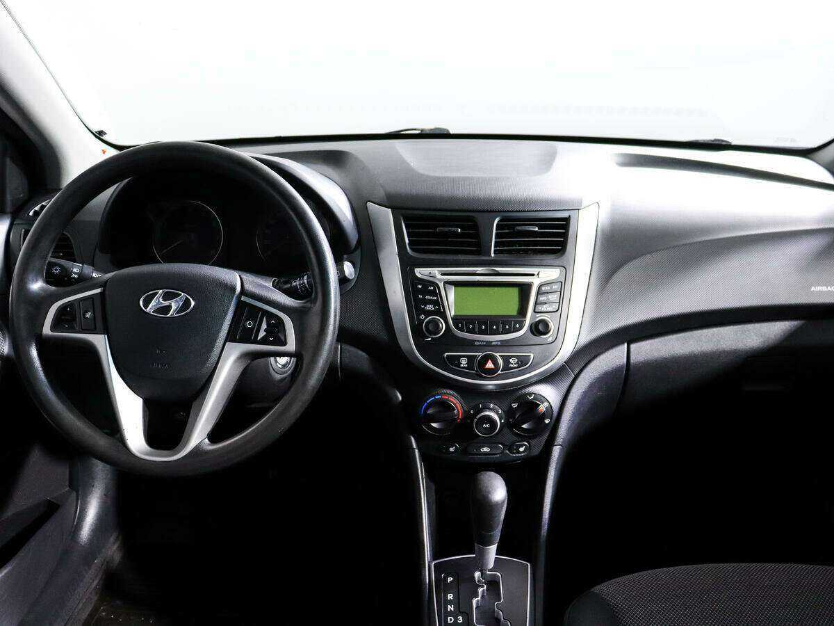 Купить Hyundai Solaris, 2013, 183 770 км, фото №10