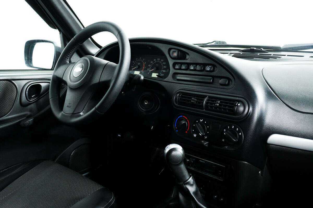 Купить Chevrolet Niva, 2013, 149 804 км, фото №9