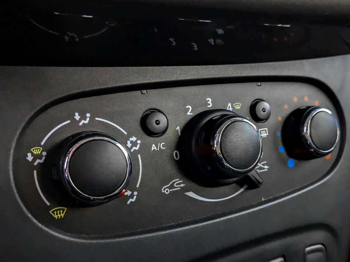 Купить Renault Logan, 2017, 77 898 км, фото №21