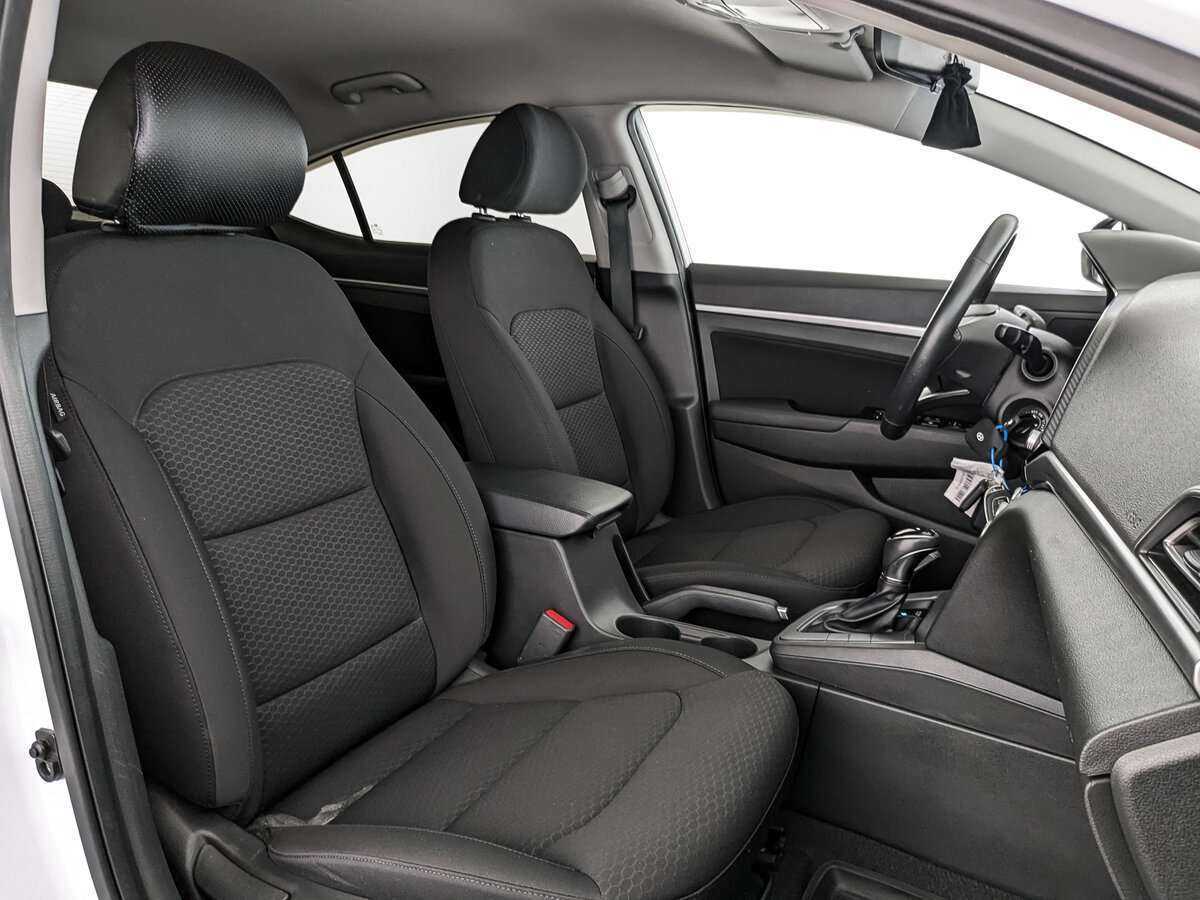 Купить Hyundai Elantra, 2020, 114 361 км, фото №20