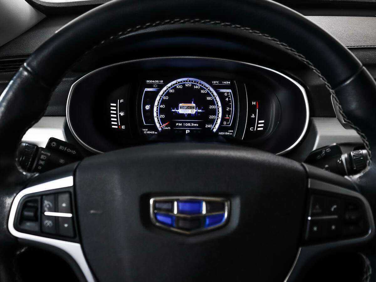 Купить Geely Atlas, 2018, 123 153 км, фото №16