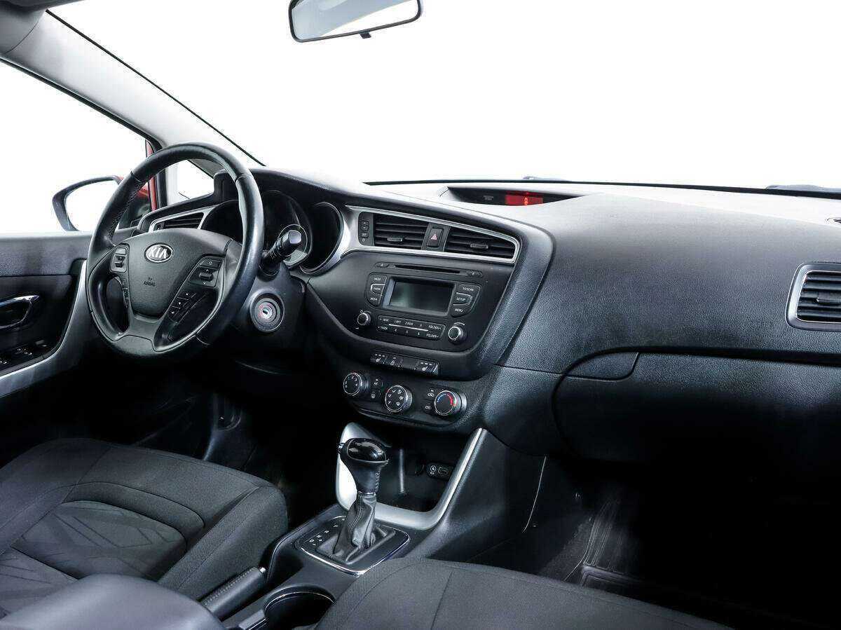 Купить Kia Ceed, 2018, 143 923 км, фото №9