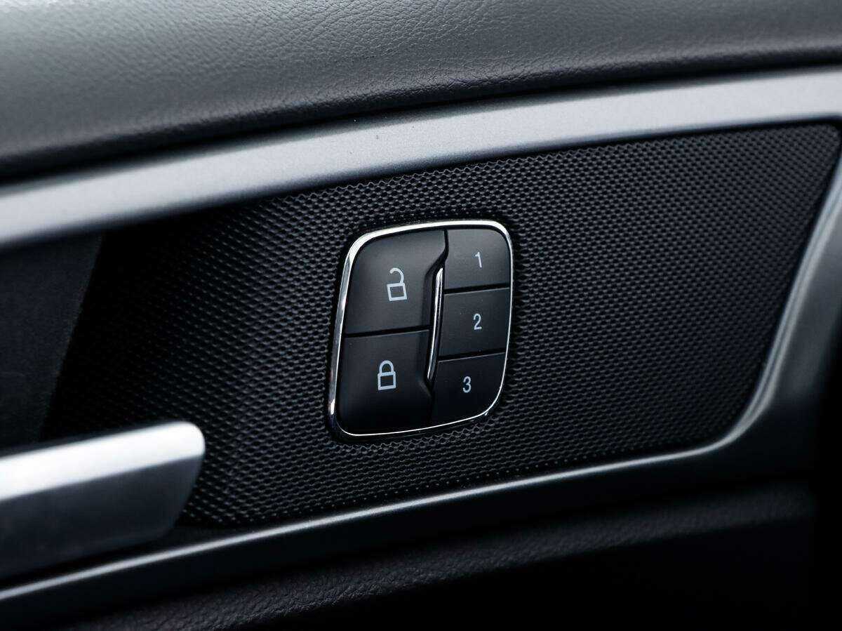 Купить Ford Mondeo, 2019, 117 100 км, фото №16