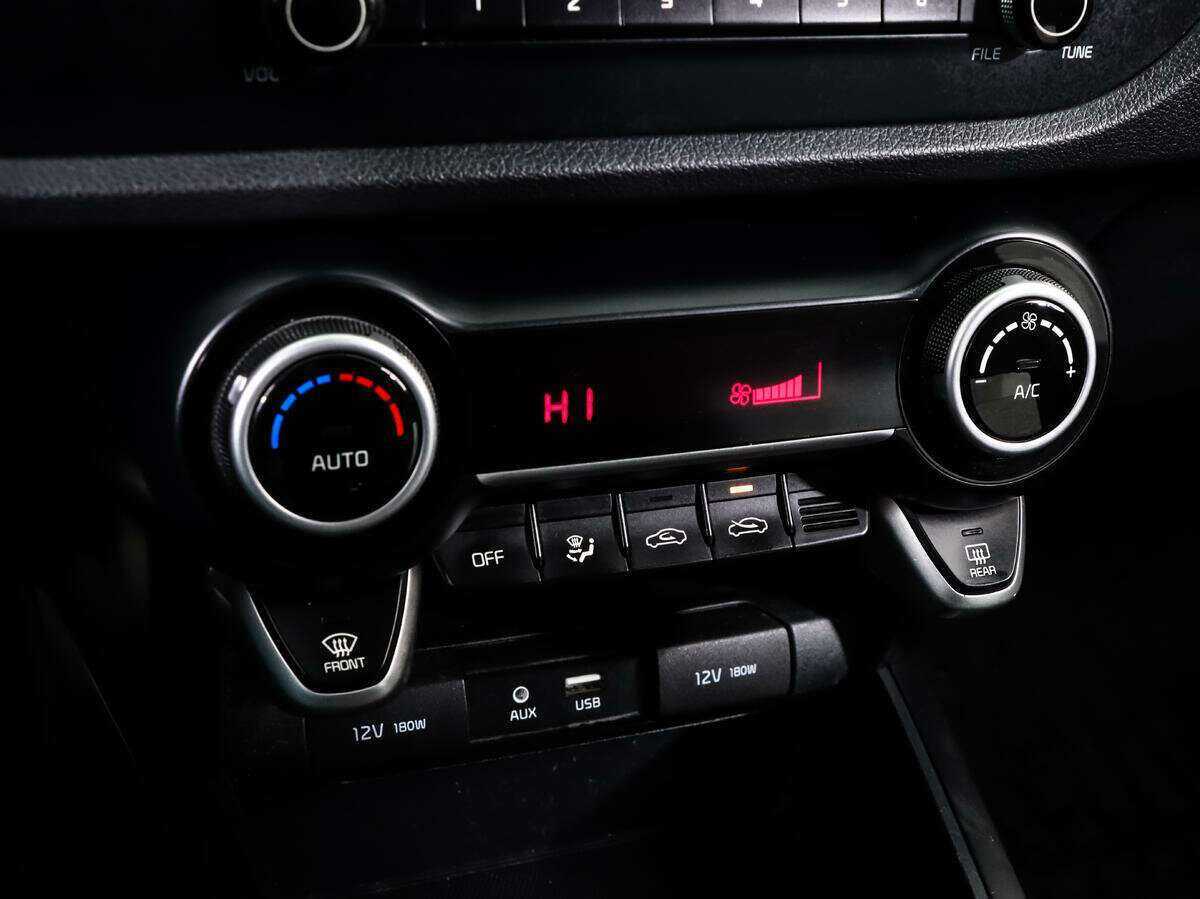 Купить Kia Rio X-Line, 2019, 51 800 км, фото №12