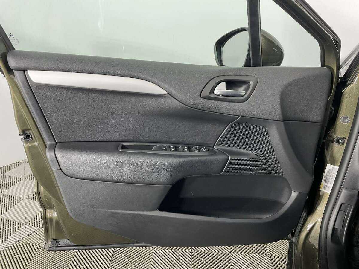 Купить Citroen C4, 2018, 55 796 км, фото №8