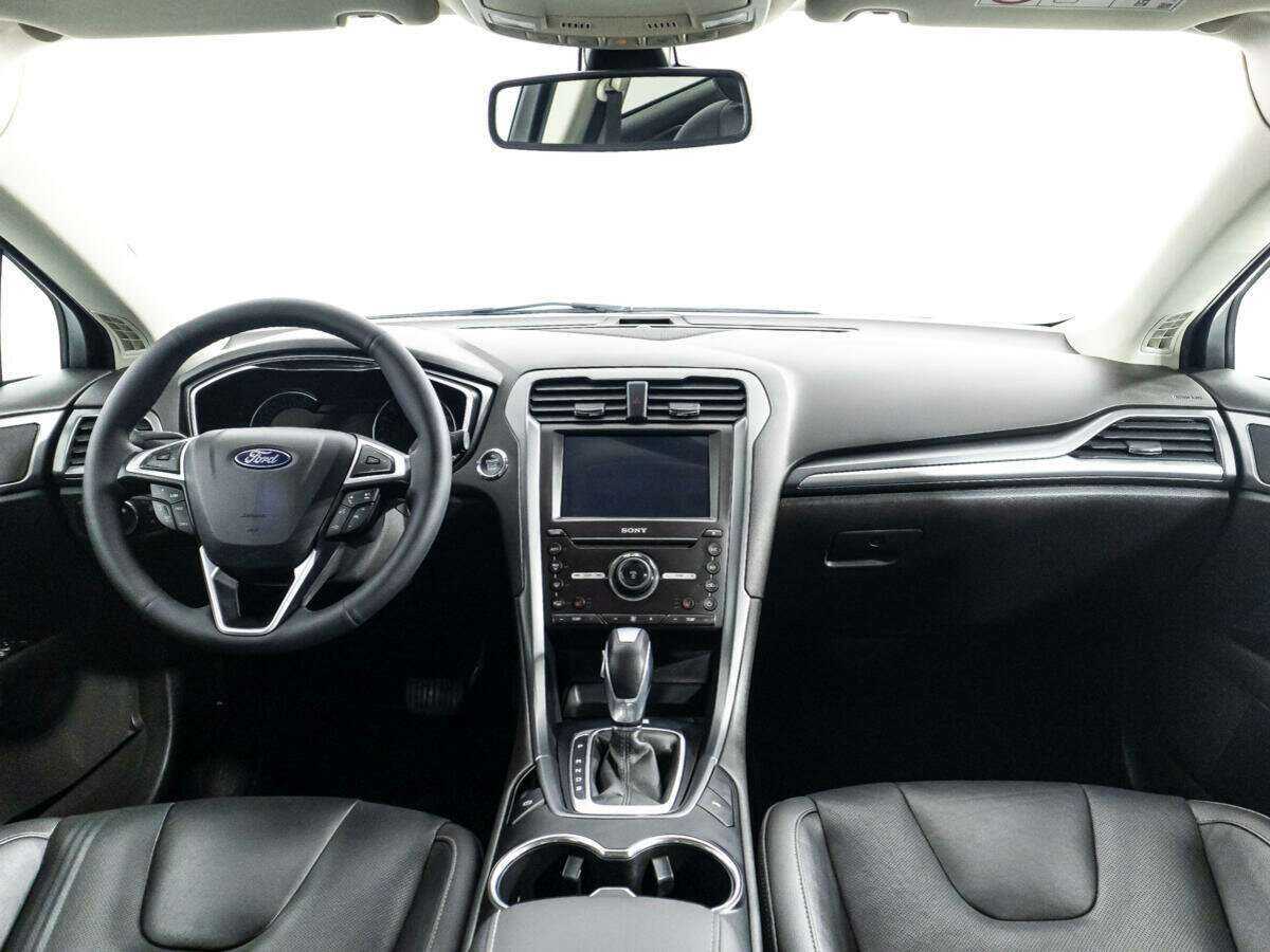 Купить Ford Mondeo, 2017, 100 945 км, фото №12