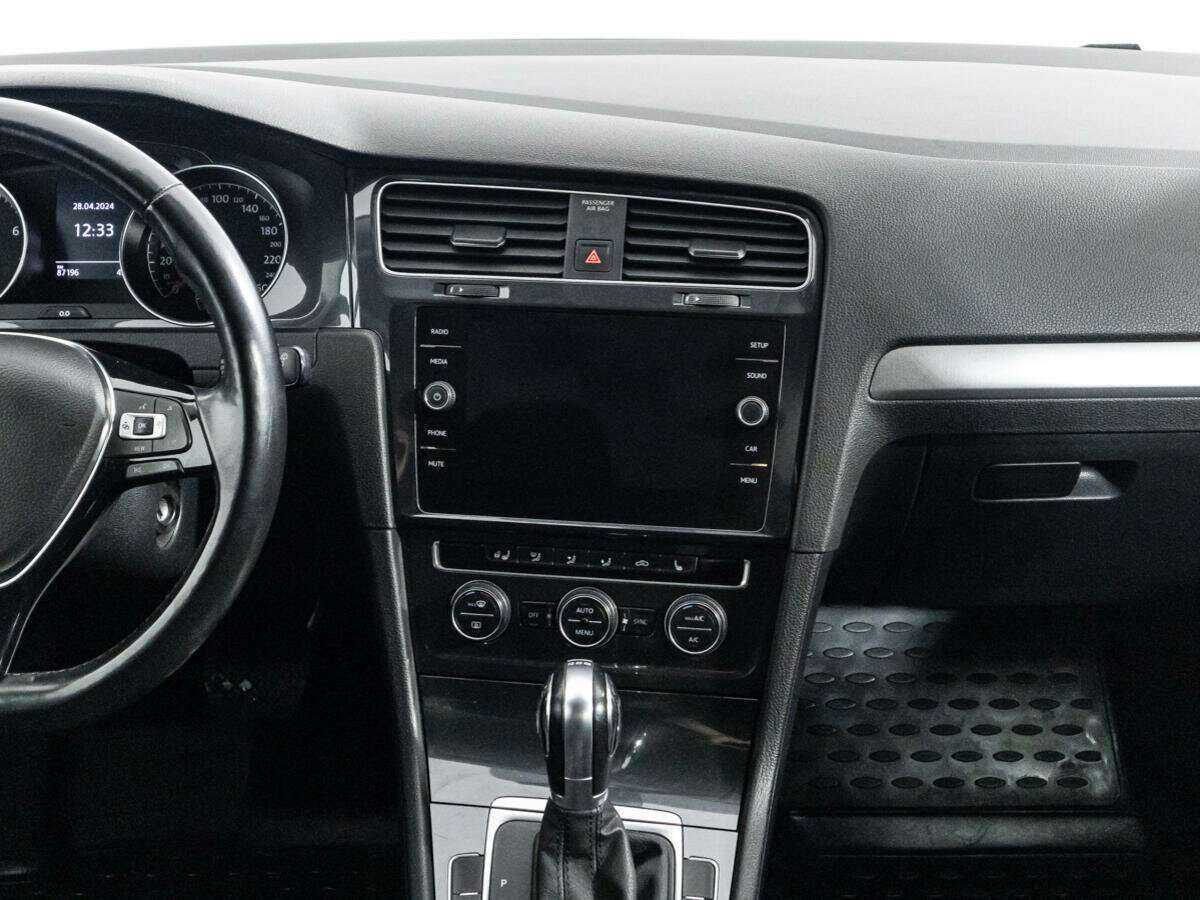 Купить Volkswagen Golf, 2018, 87 183 км, фото №14