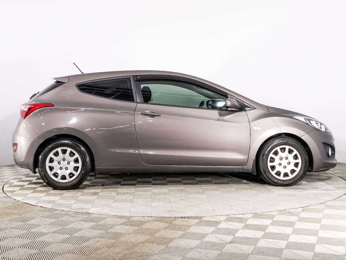 Купить Hyundai i30, 2013, 141 173 км, фото №4