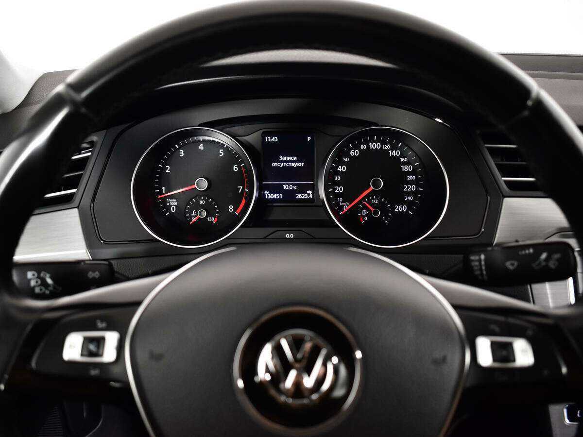 Купить Volkswagen Passat, 2017, 130 450 км, фото №11