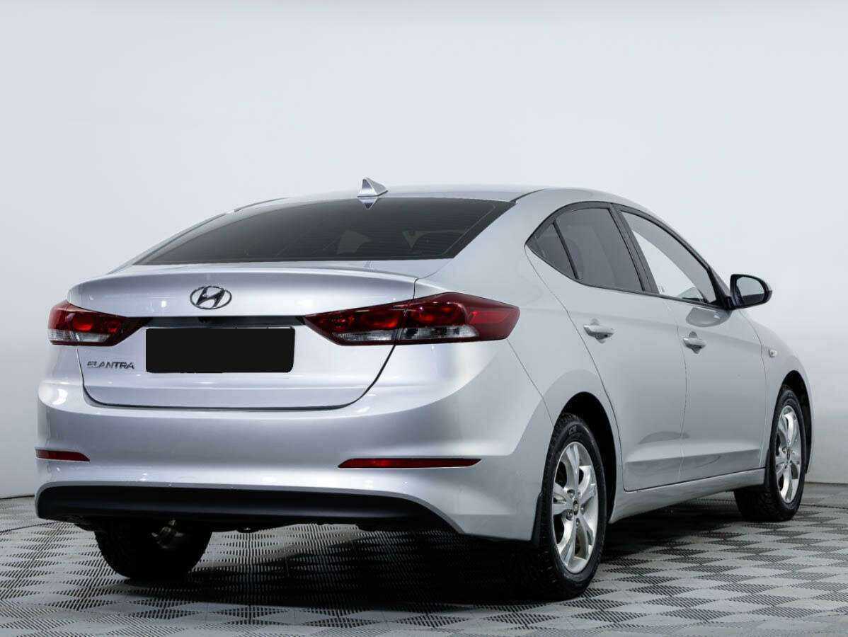 Купить Hyundai Elantra, 2018, 61 707 км, фото №4