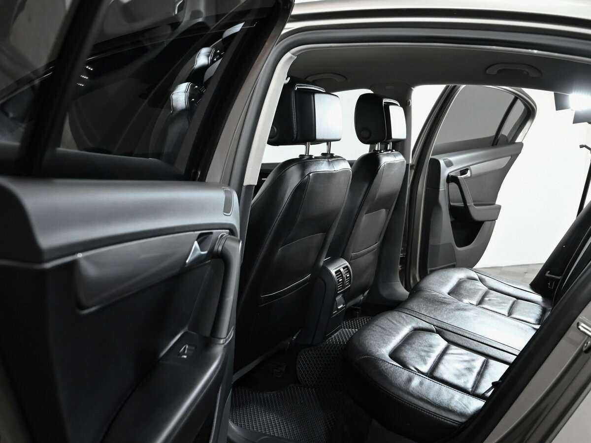Купить Volkswagen Passat, 2014, 120 000 км, фото №6