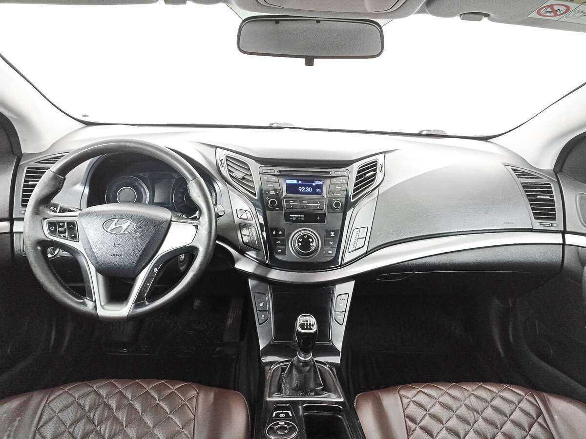 Купить Hyundai i40, 2015, 209 332 км, фото №12