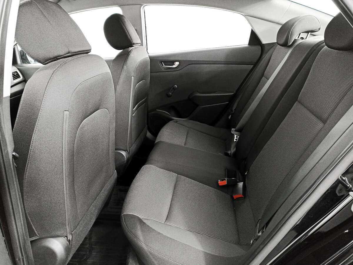 Купить Hyundai Solaris, 2017, 67 103 км, фото №10