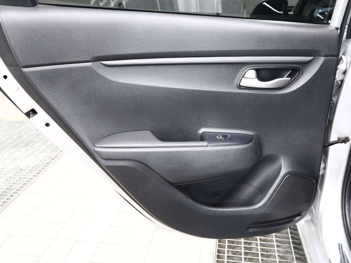 Купить Kia Rio, 2019, 212 600 км, фото №12