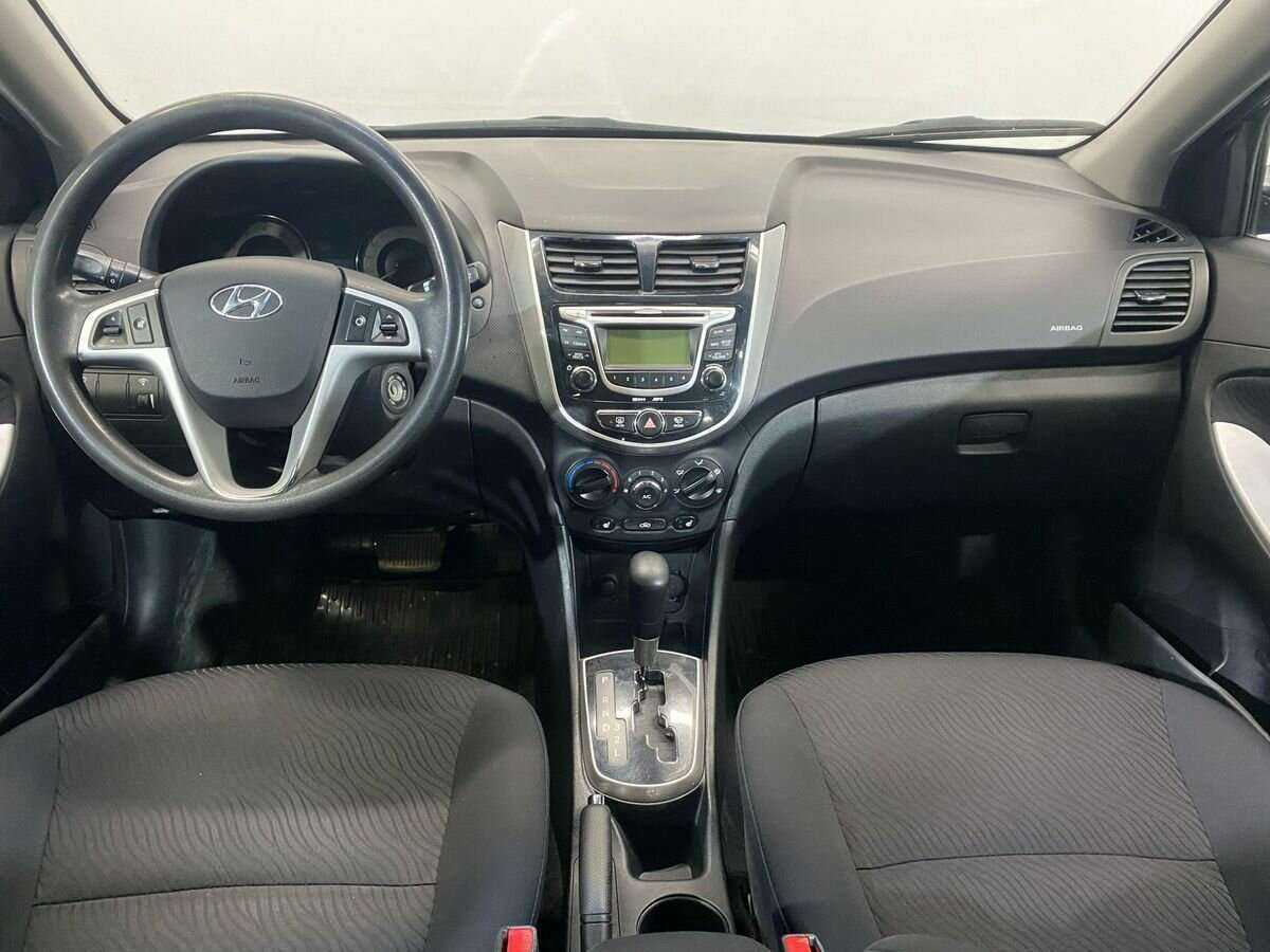 Купить Hyundai Solaris, 2012, 179 089 км, фото №9