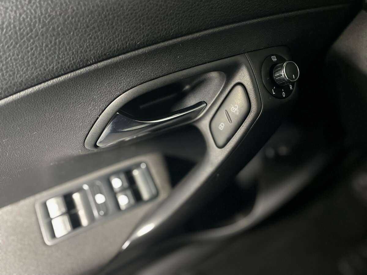 Купить Volkswagen Polo, 2017, 100 072 км, фото №17