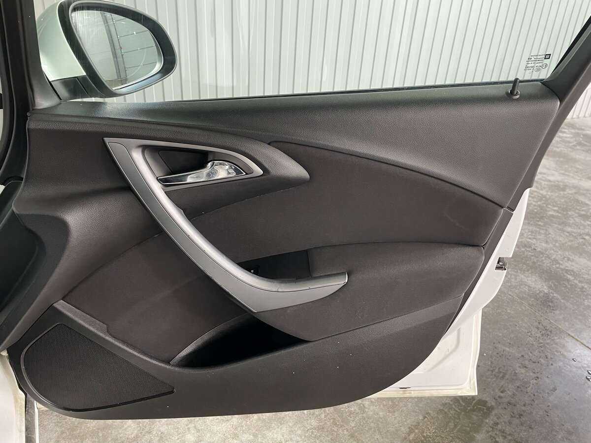 Купить Opel Astra, 2013, 205 254 км, фото №19