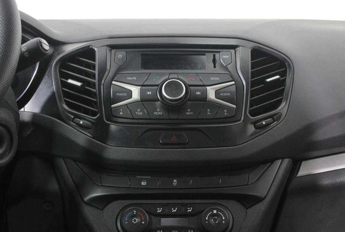 Купить Lada (ВАЗ) Vesta SW, 2020, 57 301 км, фото №9