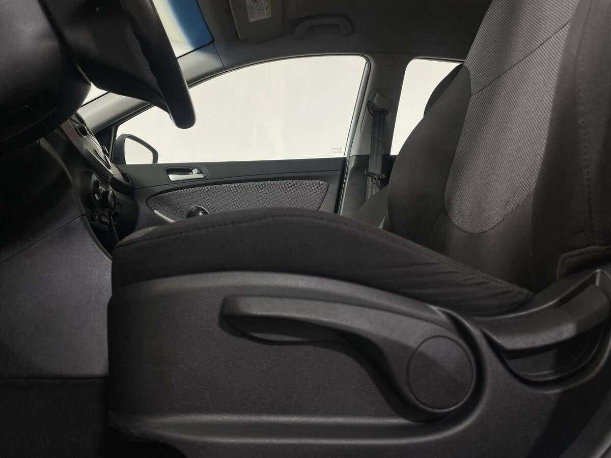 Купить Hyundai Solaris, 2012, 252 000 км, фото №10