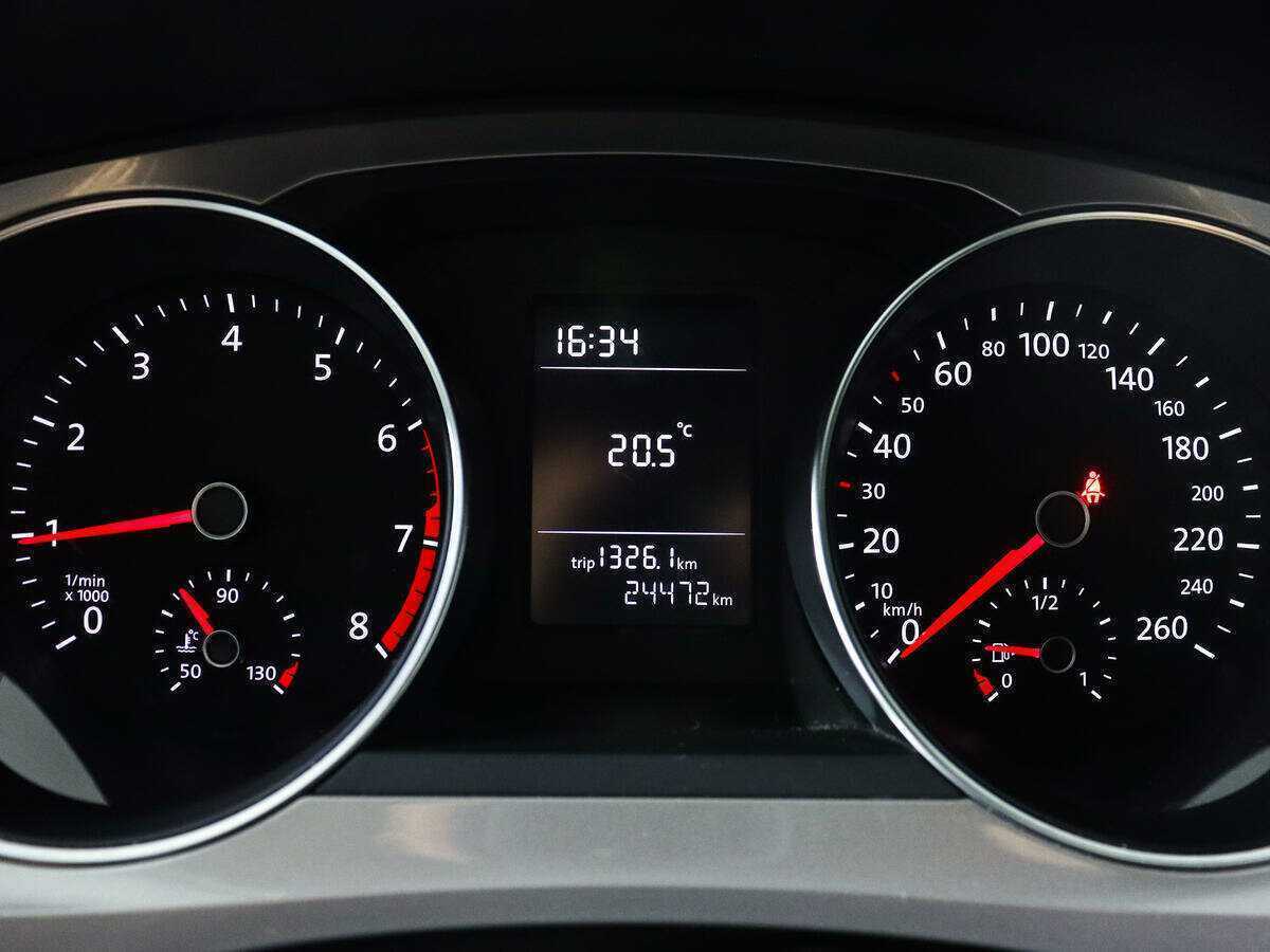 Купить Volkswagen Jetta, 2017, 25 000 км, фото №9