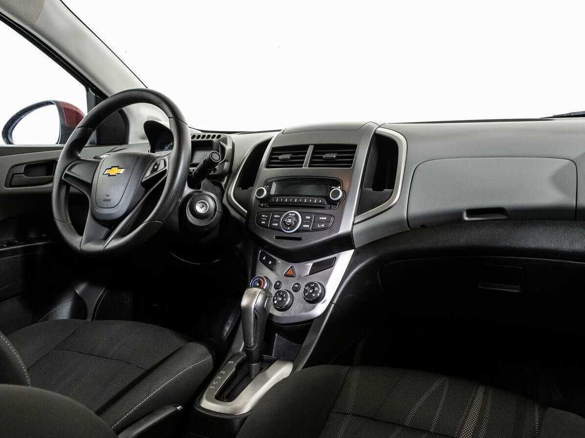 Купить Chevrolet Aveo, 2015, 86 030 км, фото №9