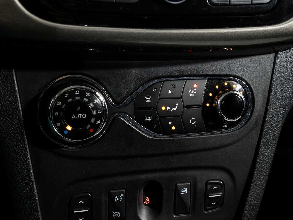 Купить Renault Sandero Stepway, 2017, 101 800 км, фото №13