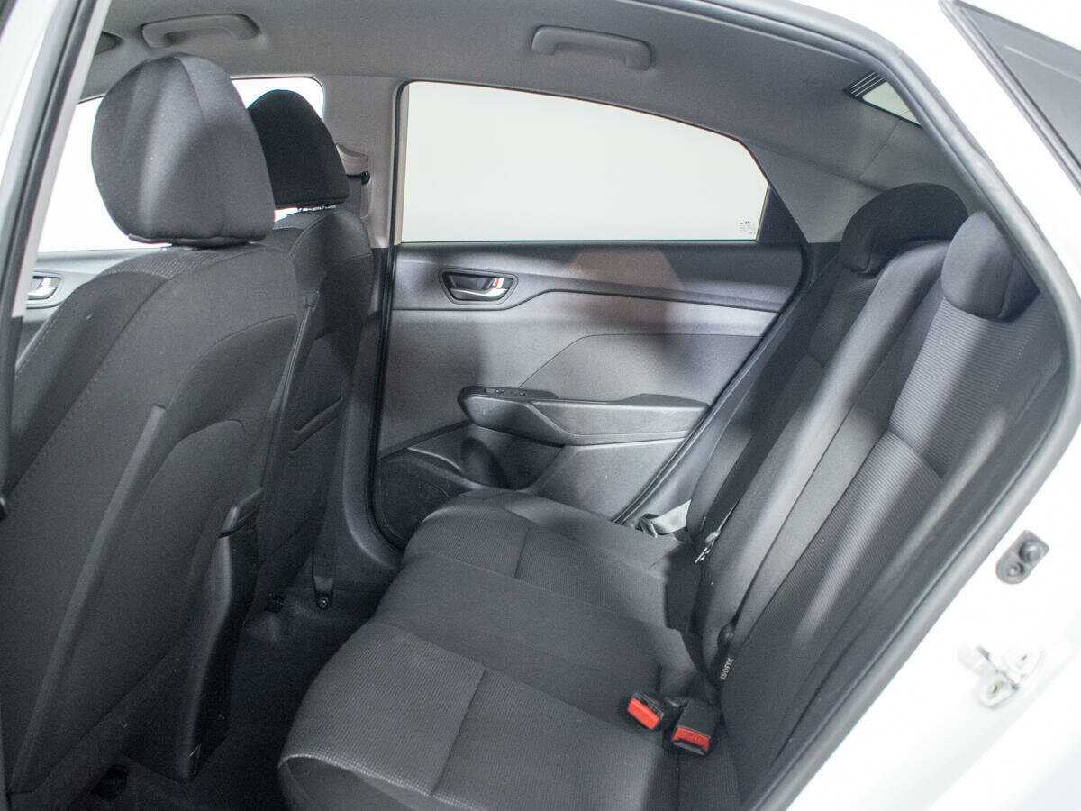 Купить Hyundai Solaris, 2019, 59 035 км, фото №10