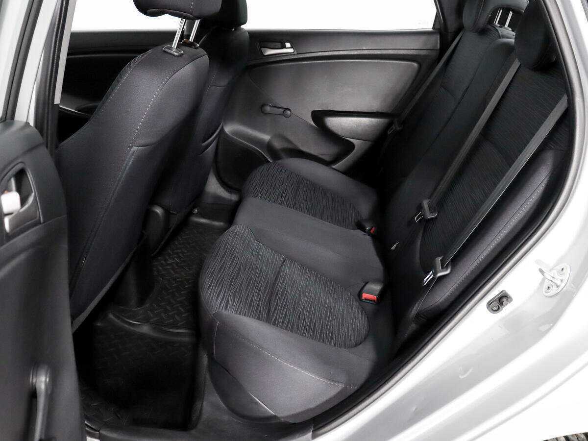 Купить Hyundai Solaris, 2016, 78 960 км, фото №10