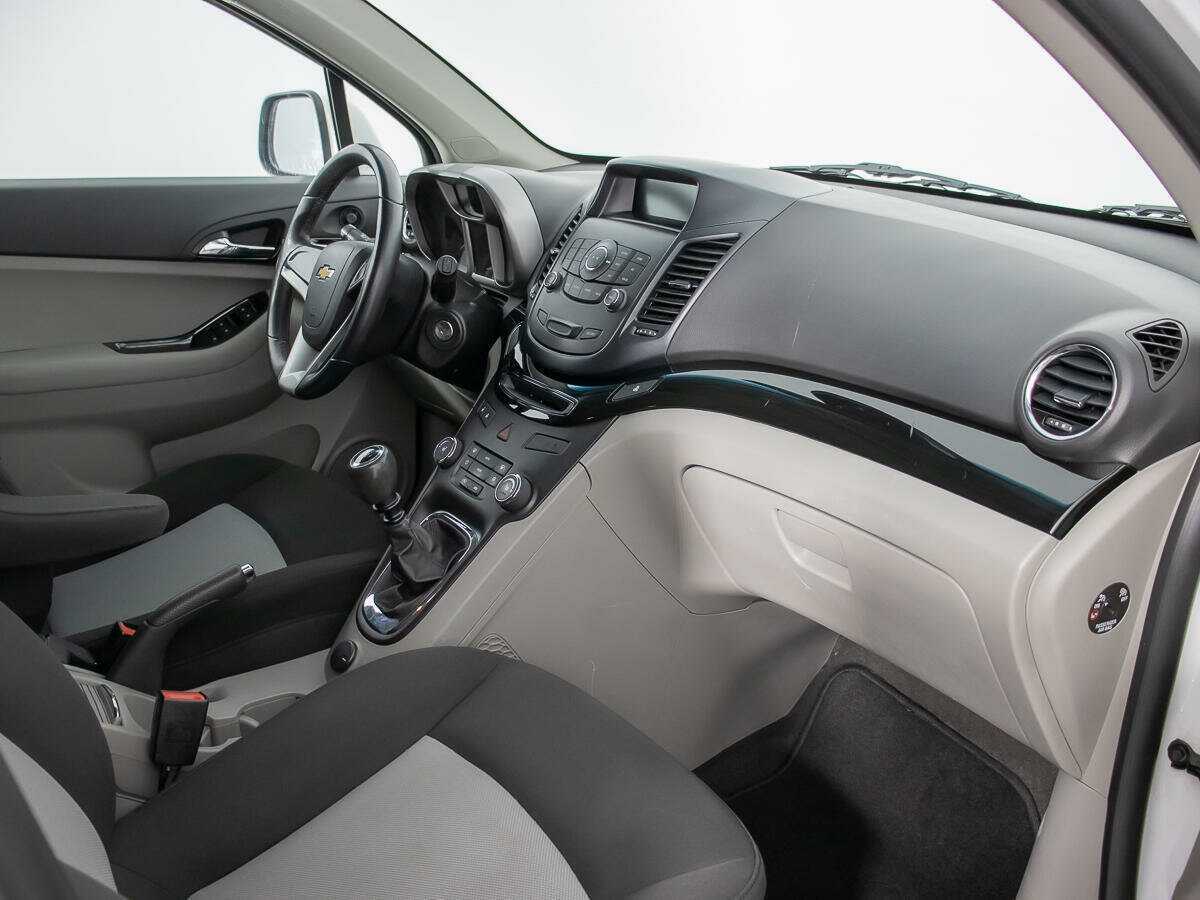 Купить Chevrolet Orlando, 2014, 178 359 км, фото №9