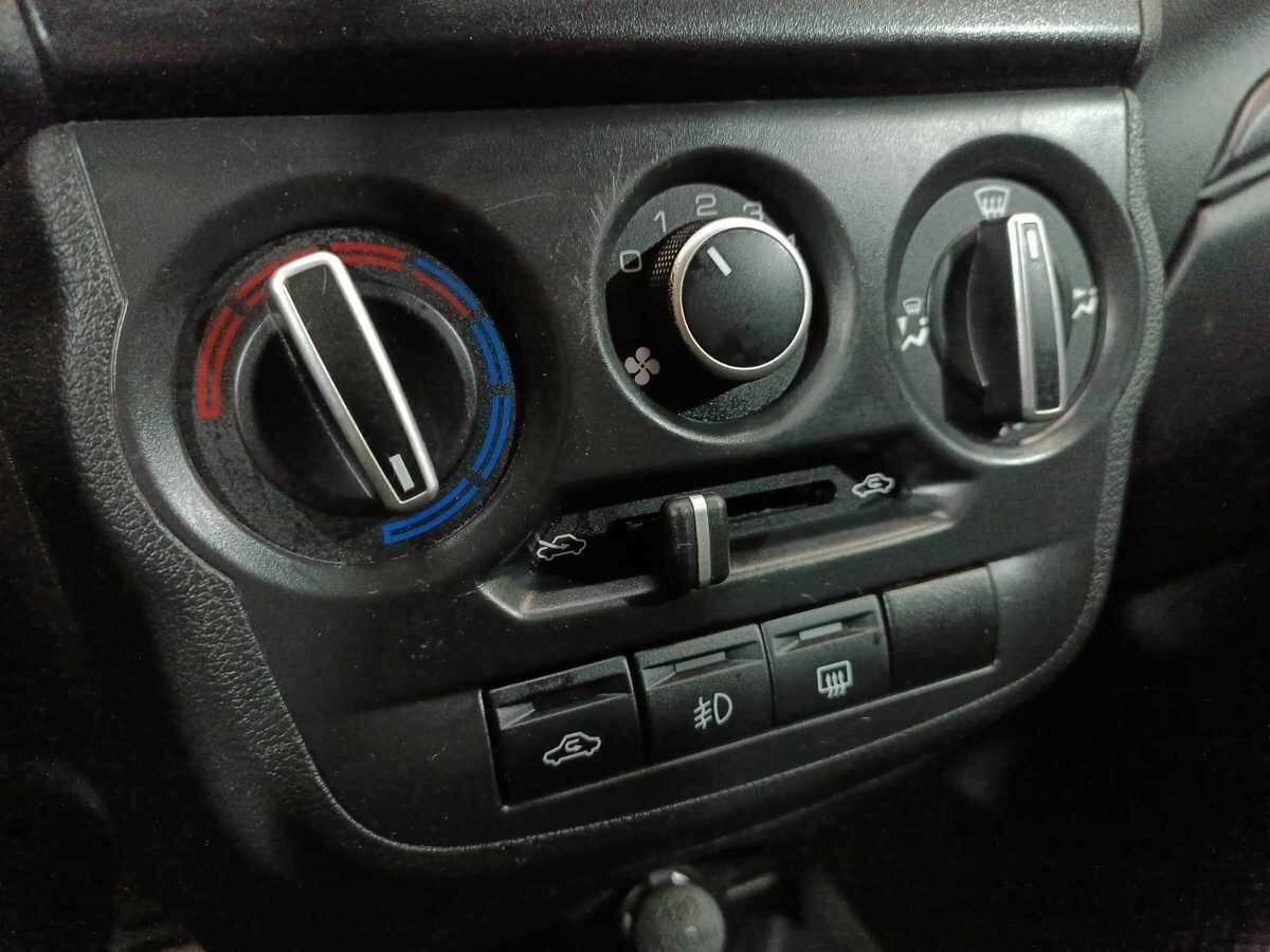 Купить Lada (ВАЗ) Granta, 2018, 74 023 км, фото №13