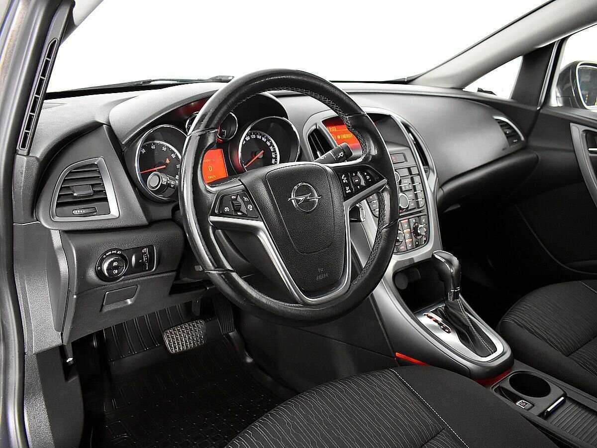 Купить Opel Astra, 2012, 210 302 км, фото №7