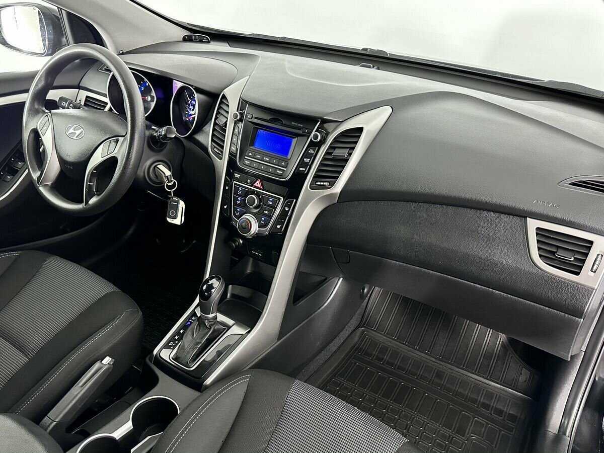 Купить Hyundai i30, 2014, 182 935 км, фото №9