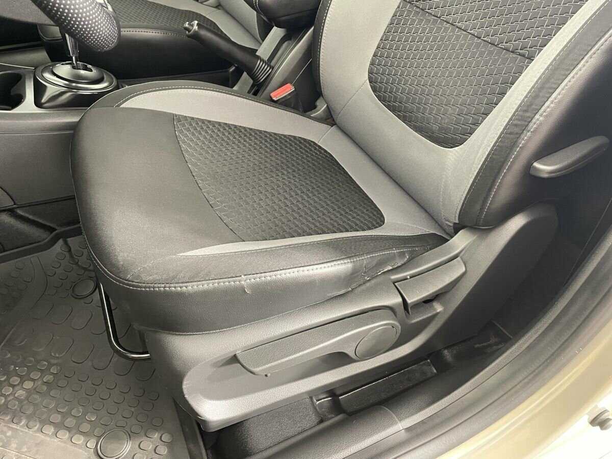 Купить Lada (ВАЗ) Vesta SW, 2018, 123 758 км, фото №10