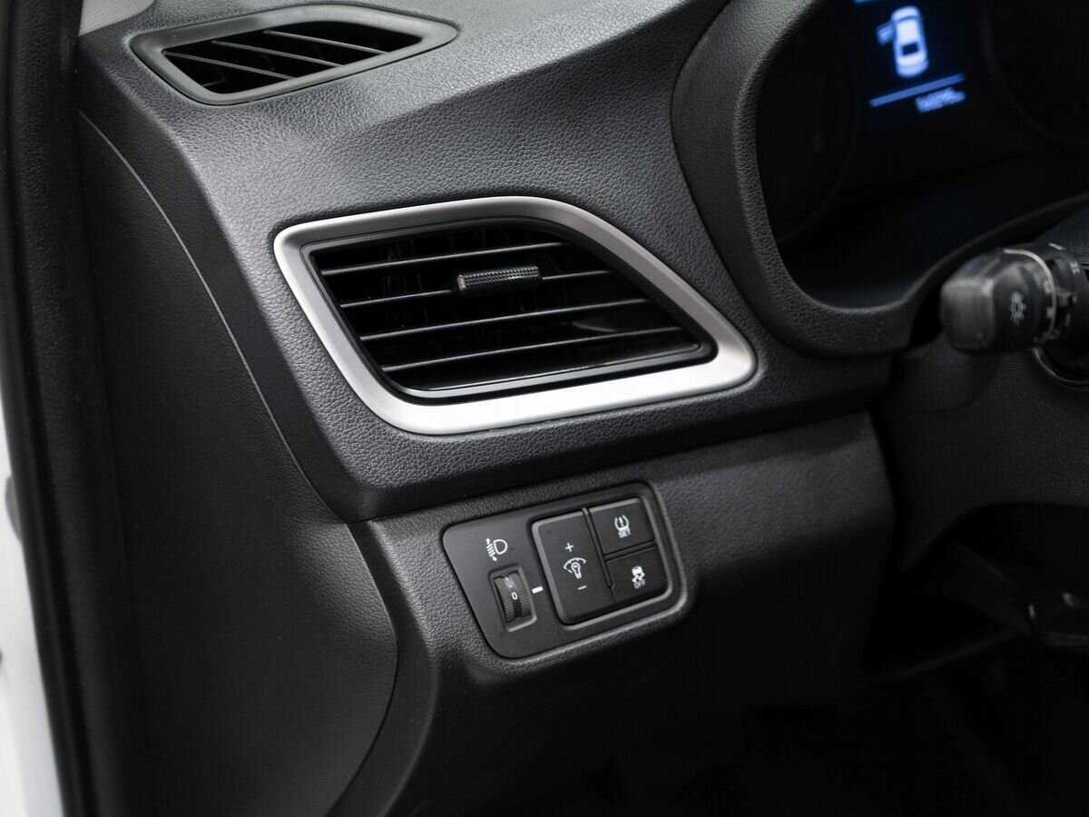 Купить Hyundai Solaris, 2018, 160 294 км, фото №21