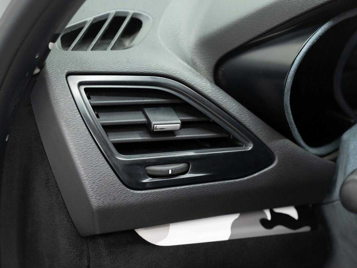 Купить Lada (ВАЗ) Vesta CNG, 2020, 100 000 км, фото №19