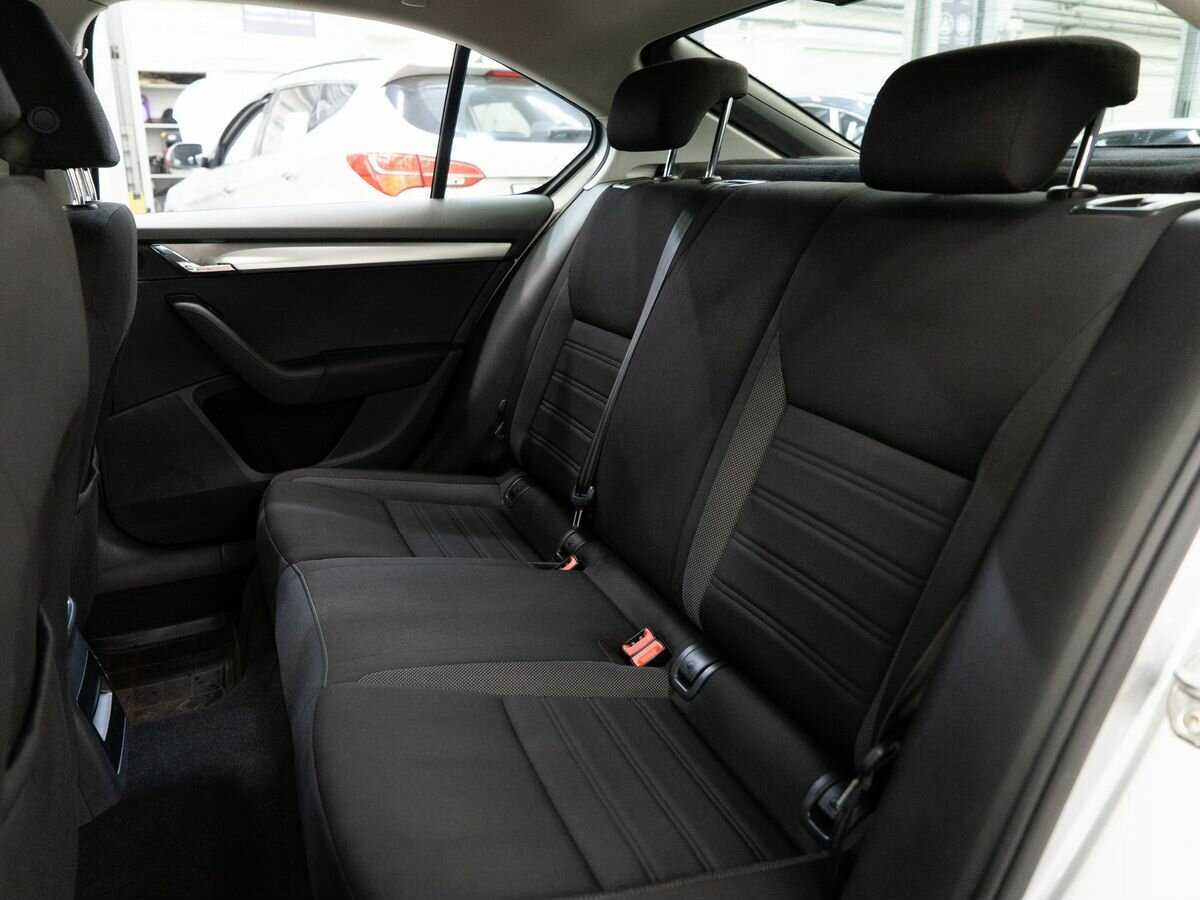 Купить Skoda Octavia, 2017, 119 300 км, фото №7