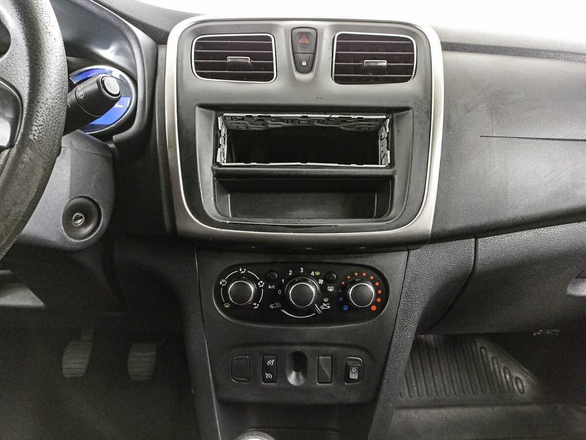 Купить Renault Sandero, 2017, 219 996 км, фото №13