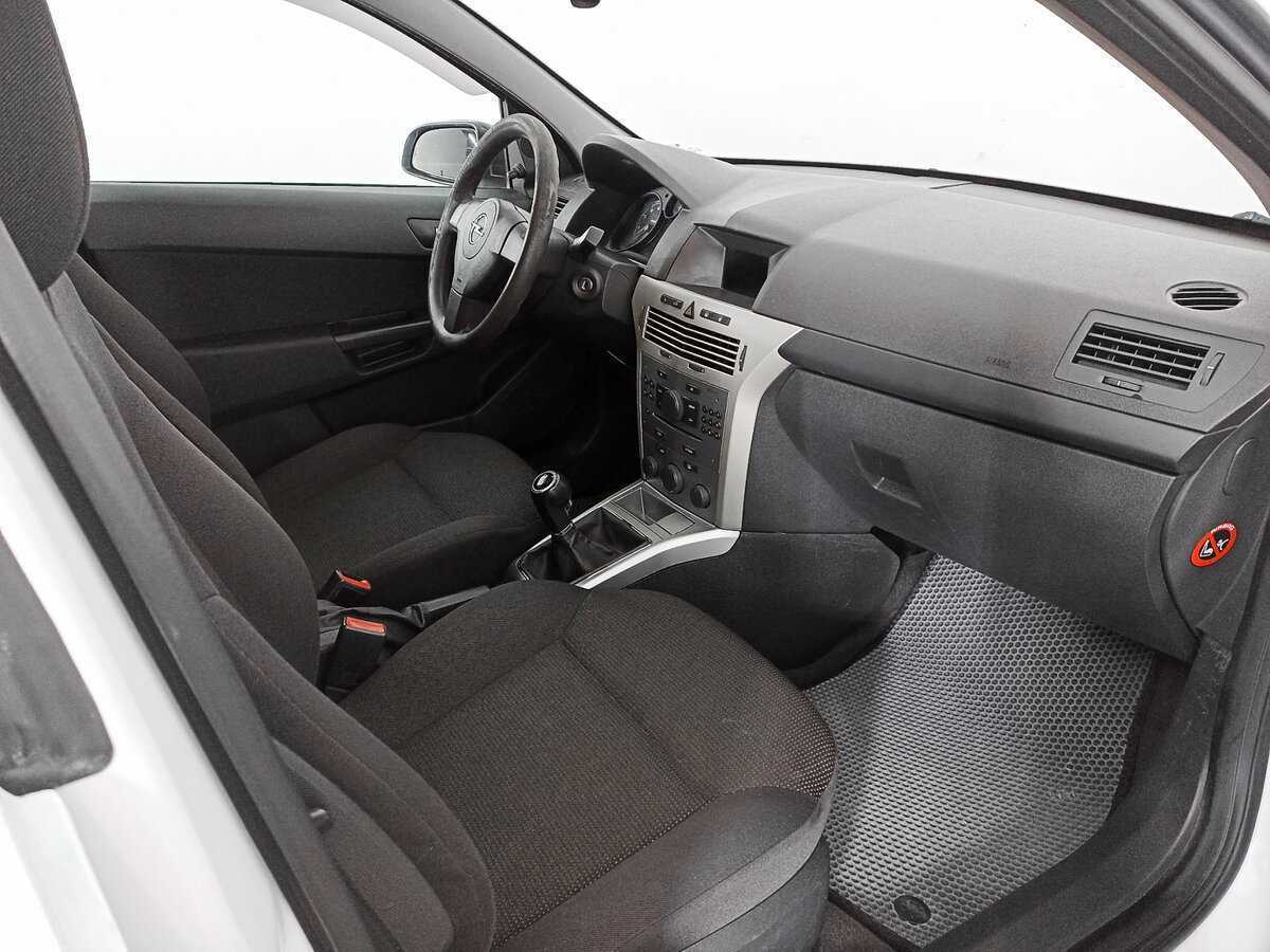 Купить Opel Astra, 2013, 170 567 км, фото №9