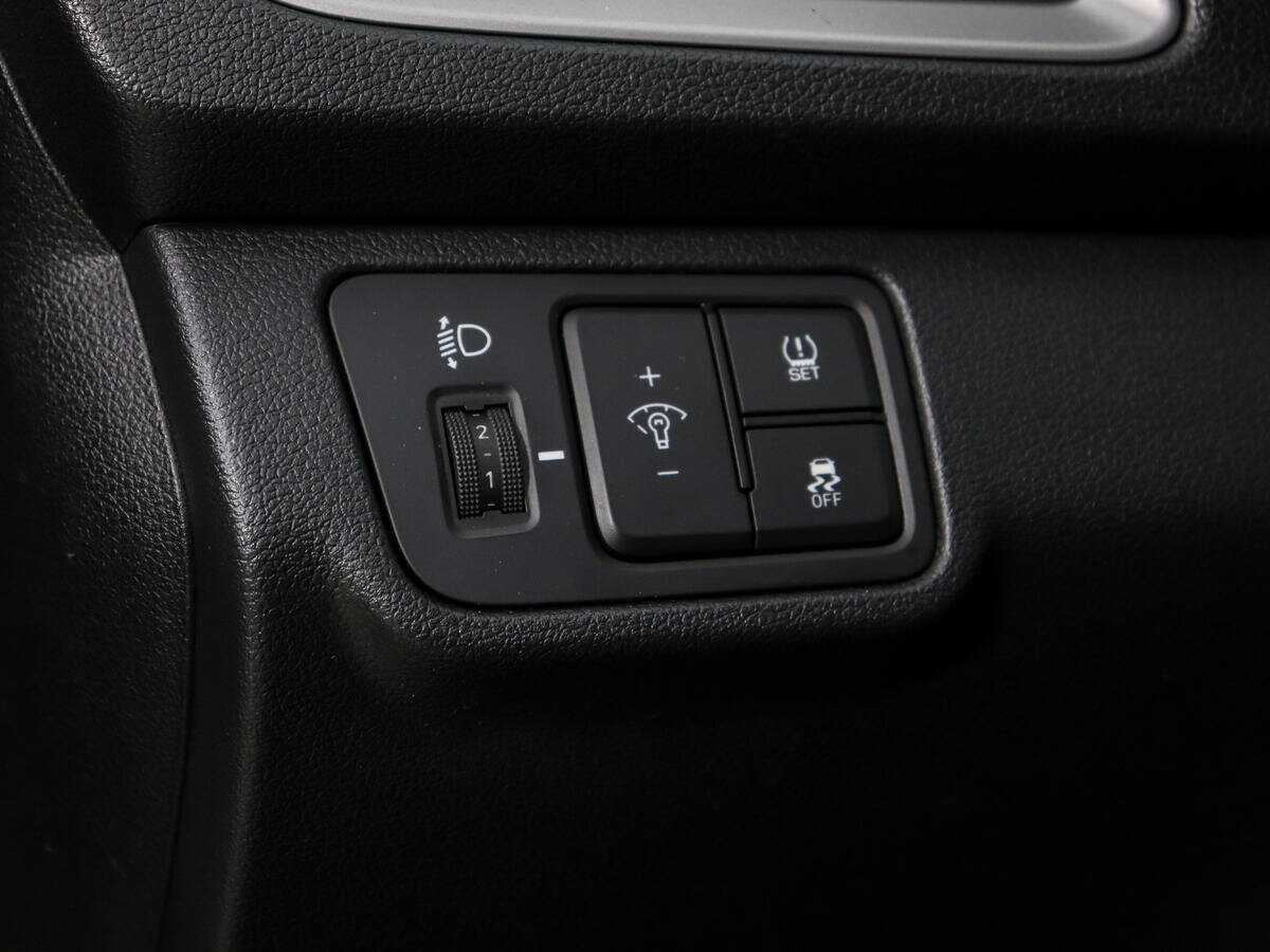 Купить Hyundai Solaris, 2019, 113 857 км, фото №10