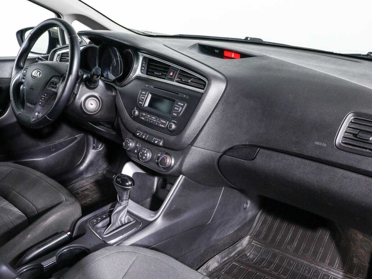 Купить Kia Ceed, 2015, 122 500 км, фото №9