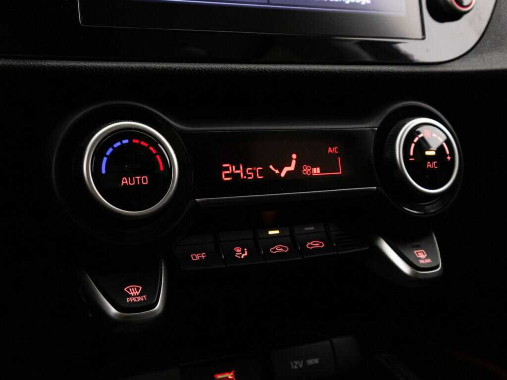 Купить Kia Rio, 2021, 36 637 км, фото №17