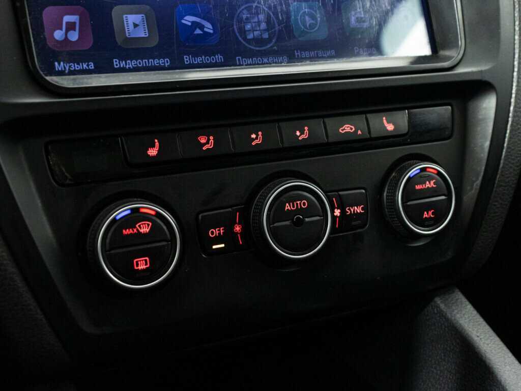 Купить Volkswagen Jetta, 2017, 210 180 км, фото №17